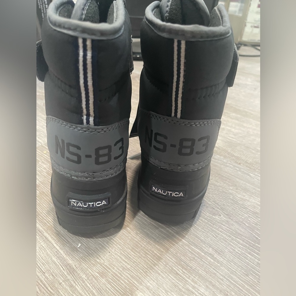 Snow Boots